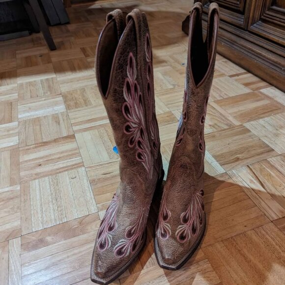 7.5 women's Ariat Snip toe boot - Picture 4 of 4